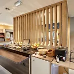 Kyriad Sur Yon 3* 라로츠수르욘