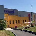 Kyriad Sur Yon 3* 라로츠수르욘