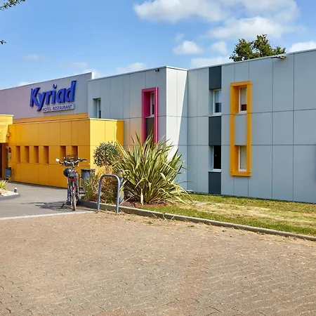 Hotel Kyriad Sur Yon 3*