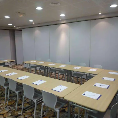 Kyriad Sur Yon Hotel 3*