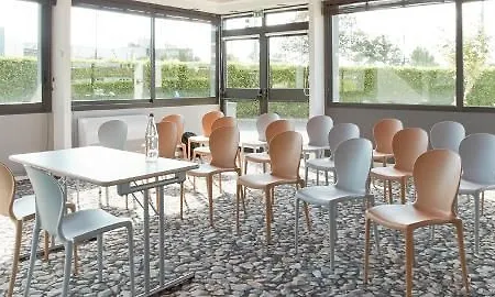 基里亚德罗驰苏尔永酒店