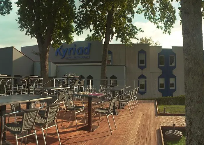 Kyriad Sur Yon מלון