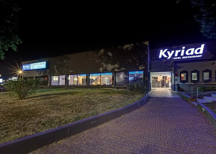 Kyriad Sur Yon Hotel 3*