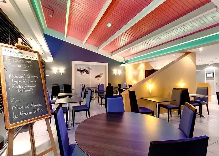 Hotel Kyriad Sur Yon