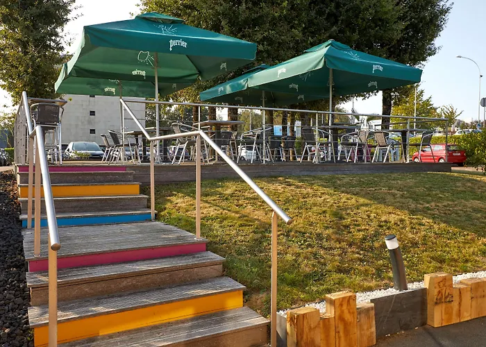 Hotel Kyriad Sur Yon 3*