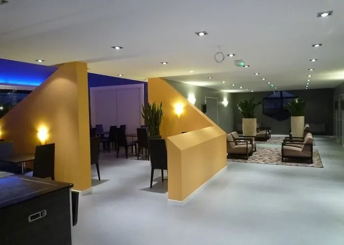 Kyriad Sur Yon Hotel